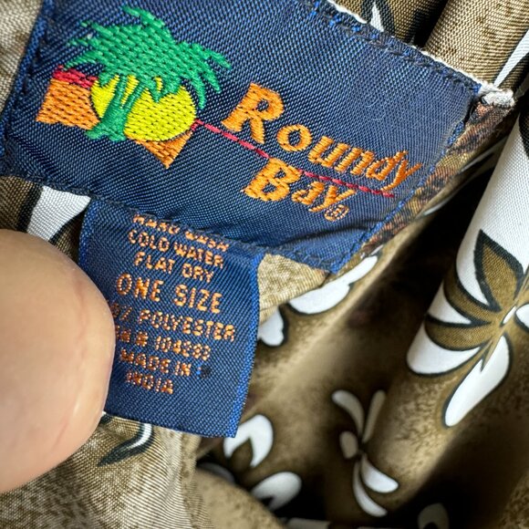 Sarong Hawaiian Brown & White Hibiscus - Picture 5 of 5